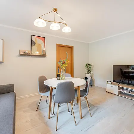 Apartament Near Kauno Klinikos & Stadium Free Parking & Self Check In Kowno