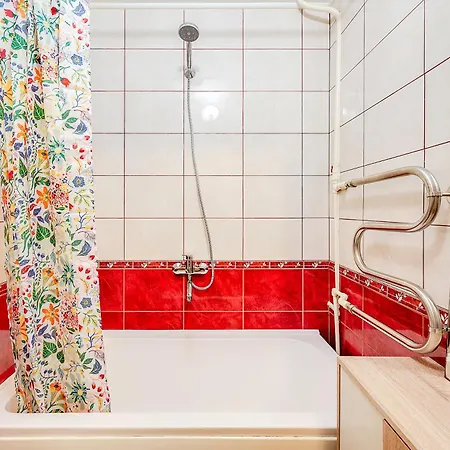 Near Kauno Klinikos & Stadium Free Parking & Self Check In Apartament